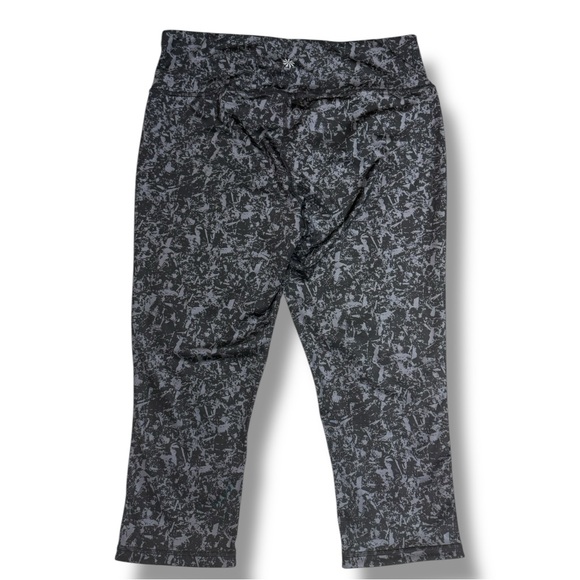 Athleta Women’s Capri Leggings Black Gray Size Large - Picture 3 of 4